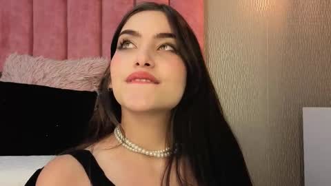 Alexa Thaylor online show from 12-14-25, 10:36