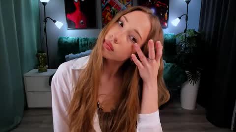 AlexaHarmon online show from 11-24-25, 06:24