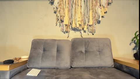 Alex  Dani online show from 12-21-24, 03:53