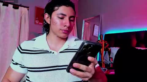 Alex online show from 12-15-25, 01:21