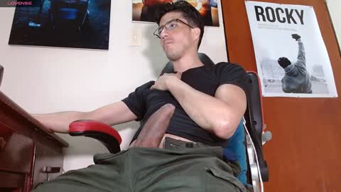 Snapshot of alexander_dimitri chatting on 12-31-24, 04:38 Benji  Alex   online show from 12-31-24, 04:38