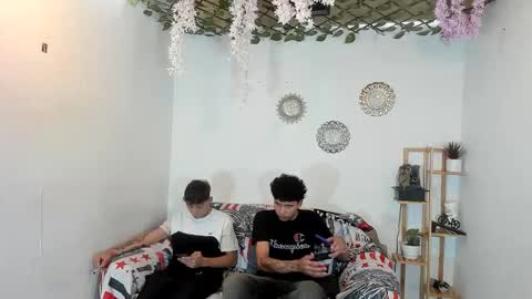 chicos hot online show from 11-10-25, 02:38