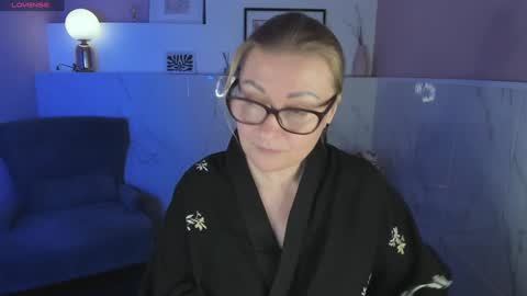 Snapshot of alexandra_kind chatting on 01-04-25, 01:52 Alexandra online show from 01-04-25, 01:52