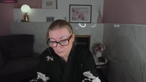 Snapshot of alexandra_kind chatting on 01-15-25, 08:48 Alexandra online show from 01-15-25, 08:48