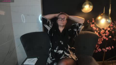 Snapshot of alexandra_kind chatting on 01-25-25, 08:10 Alexandra online show from 01-25-25, 08:10