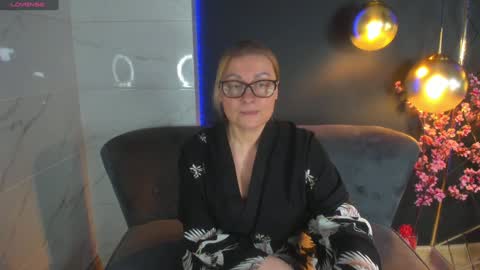 Snapshot of alexandra_kind chatting on 01-30-25, 05:39 Alexandra online show from 01-30-25, 05:39