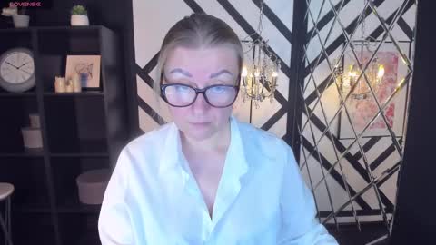 Snapshot of alexandra_kind chatting on 02-11-25, 02:46 Alexandra online show from 02-11-25, 02:46