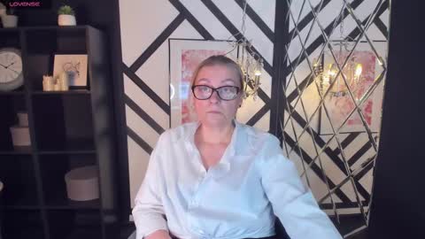 Snapshot of alexandra_kind chatting on 02-11-25, 06:22 Alexandra online show from 02-11-25, 06:22