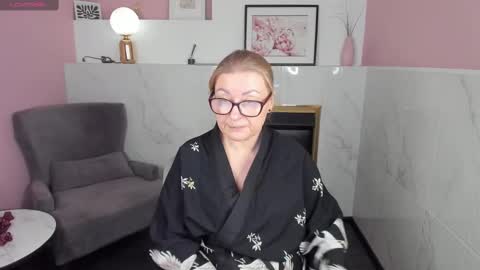 Snapshot of alexandra_kind chatting on 02-12-25, 05:48 Alexandra online show from 02-12-25, 05:48