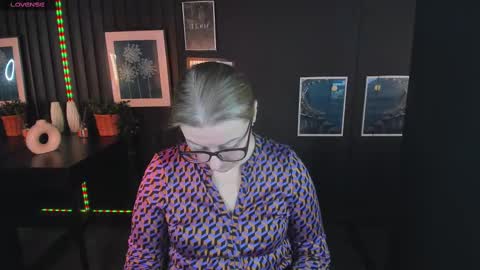 Snapshot of alexandra_kind chatting on 03-05-25, 07:38 Alexandra online show from 03-05-25, 07:38