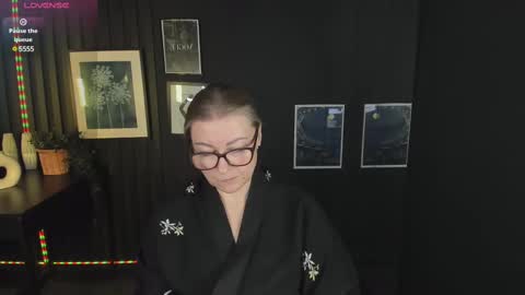 Snapshot of alexandra_kind chatting on 03-07-25, 12:04 Alexandra online show from 03-07-25, 12:04