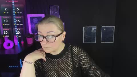 Snapshot of alexandra_kind chatting on 03-10-25, 02:16 Alexandra online show from 03-10-25, 02:16