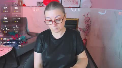 Snapshot of alexandra_kind chatting on 02-15-26, 01:57 Alexandra online show from 02-15-26, 01:57