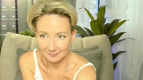 Alexandra online show from 09-12-25, 01:11