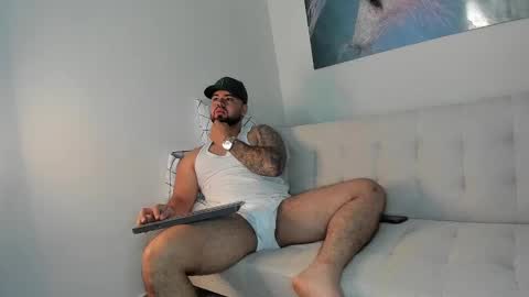 Snapshot of alexandro_king chatting on 01-18-25, 02:12 ALEX online show from 01-18-25, 02:12