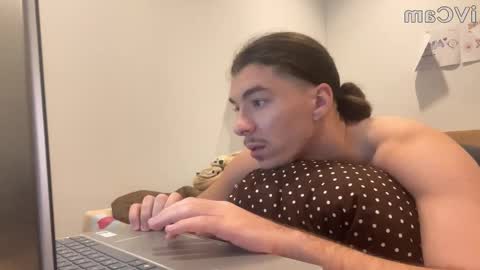 Snapshot of alexfilmx chatting on 10-15-25, 05:40 alexfilmx online show from 10-15-25, 05:40