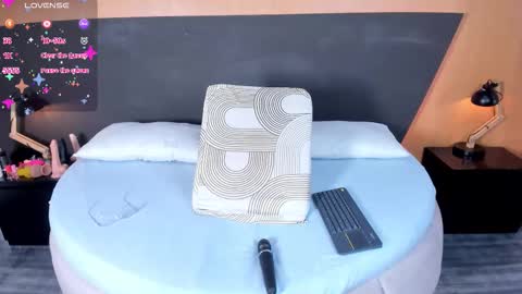 Alexia online show from 12-01-25, 01:32