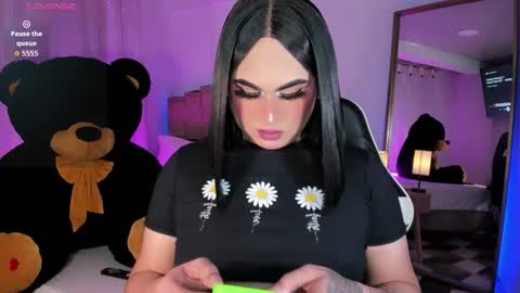  alexia mattel  online show from 11-25-25, 07:03