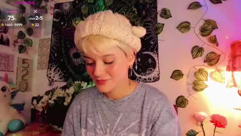 Snapshot of alexiafisher_ chatting on 02-13-25, 04:07 Alex online show from 02-13-25, 04:07