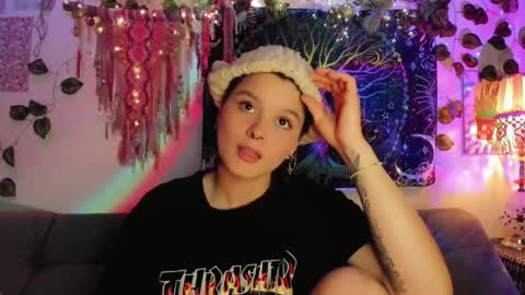 Snapshot of alexiafisher_ chatting on 10-13-25, 03:50 Alex online show from 10-13-25, 03:50