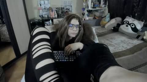 Snapshot of alexiamaiex chatting on 09-26-25, 11:20 alexiamaiex online show from 09-26-25, 11:20