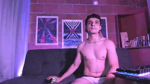 Snapshot of alexijacobs chatting on 10-04-25, 10:41 Alexi Jacobs online show from 10-04-25, 10:41