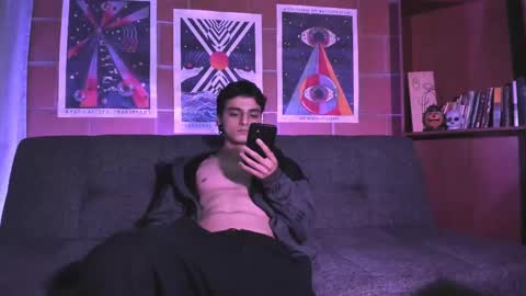 Snapshot of alexijacobs chatting on 10-20-25, 03:40 Alexi Jacobs online show from 10-20-25, 03:40