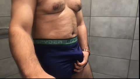 Snapshot of alexis69mm chatting on 01-06-25, 12:05 Alex online show from 01-06-25, 12:05