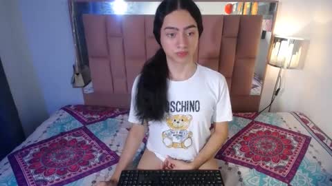 -- ALEXIS -- online show from 10-01-25, 02:17