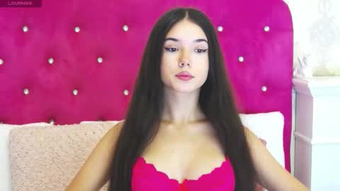 Snapshot of alexisdevine chatting on 09-10-25, 04:23 alexisdevine online show from 09-10-25, 04:23