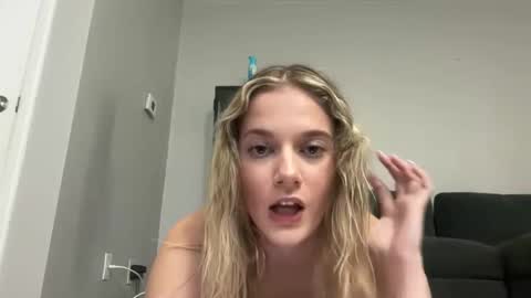 alexispaige06 online show from 09-30-25, 05:07