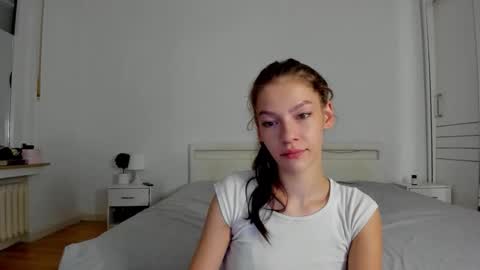 Alex online show from 09-12-25, 05:40