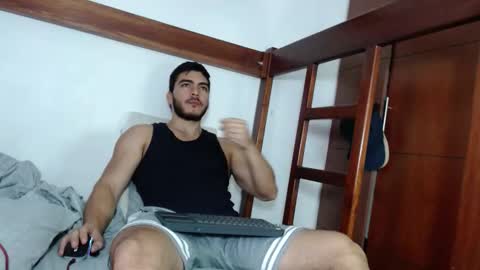 Snapshot of alexsb1998 chatting on 02-22-26, 01:09 alexsb1998 online show from 02-22-26, 01:09