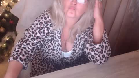 Jhoa online show from 12-01-25, 01:10