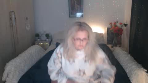 Jhoa online show from 02-24-26, 07:45