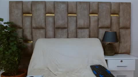 Snapshot of alexxa_ortiz chatting on 02-21-25, 02:16 ALEXANDRA online show from 02-21-25, 02:16