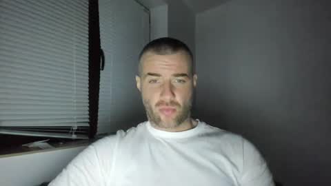 Snapshot of alfiesolomons87 chatting on 02-20-25, 08:14 alfiesolomons87 online show from 02-20-25, 08:14