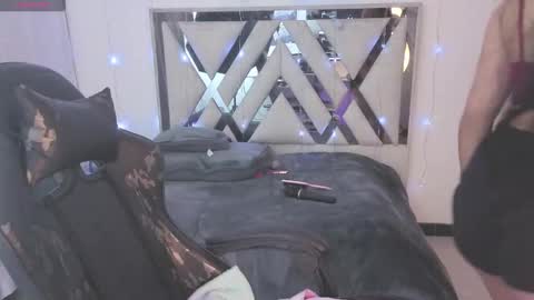 Carolina Join The Fan Club  online show from 01-10-26, 01:40