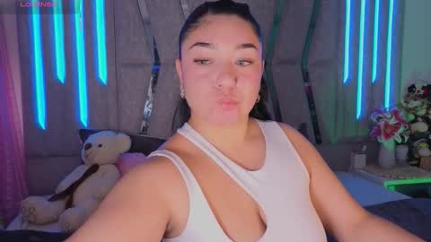 Snapshot of ali_valmont chatting on 02-23-26, 06:49 Ali online show from 02-23-26, 06:49