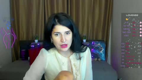 Snapshot of alianna_solo_kiss chatting on 01-02-25, 09:54 Alianna online show from 01-02-25, 09:54