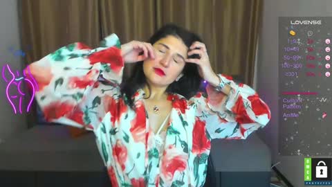 Snapshot of alianna_solo_kiss chatting on 01-07-25, 06:38 Alianna online show from 01-07-25, 06:38