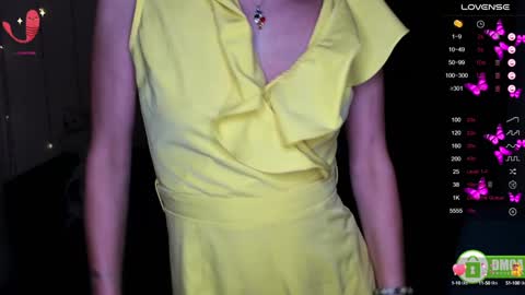 Snapshot of alianna_solo_kiss chatting on 02-07-25, 06:35 Alianna online show from 02-07-25, 06:35