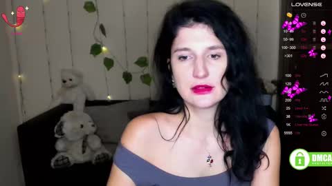 Snapshot of alianna_solo_kiss chatting on 02-12-25, 09:52 Alianna online show from 02-12-25, 09:52
