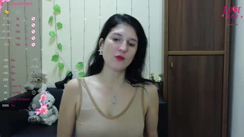 Snapshot of alianna_solo_kiss chatting on 03-07-25, 12:23 Alianna online show from 03-07-25, 12:23