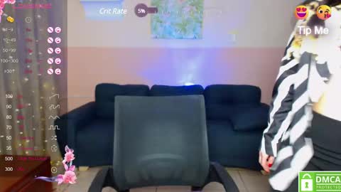 Snapshot of alianna_solo_kiss chatting on 03-10-25, 12:26 Alianna online show from 03-10-25, 12:26