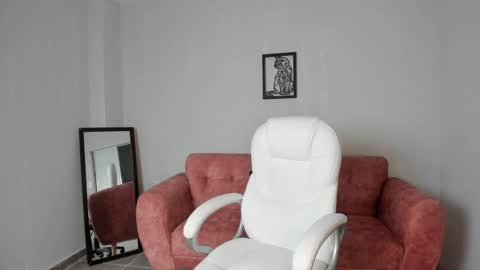 Snapshot of alice23jones chatting on 01-04-25, 03:39 Alice online show from 01-04-25, 03:39