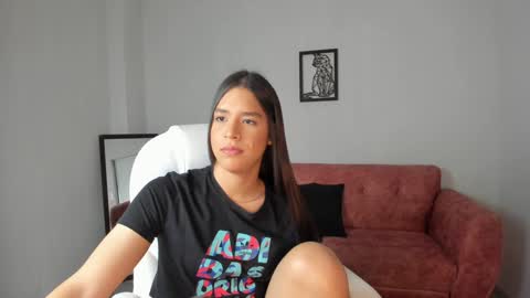 Snapshot of alice23jones chatting on 01-04-25, 06:40 Alice online show from 01-04-25, 06:40