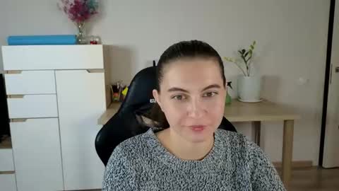 Alice online show from 10-18-25, 08:20