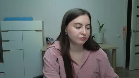 Snapshot of alice_________________________ chatting on 02-26-26, 06:07 Alice online show from 02-26-26, 06:07