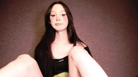 Snapshot of alice__aris chatting on 12-26-24, 03:20 Alice Aris online show from 12-26-24, 03:20